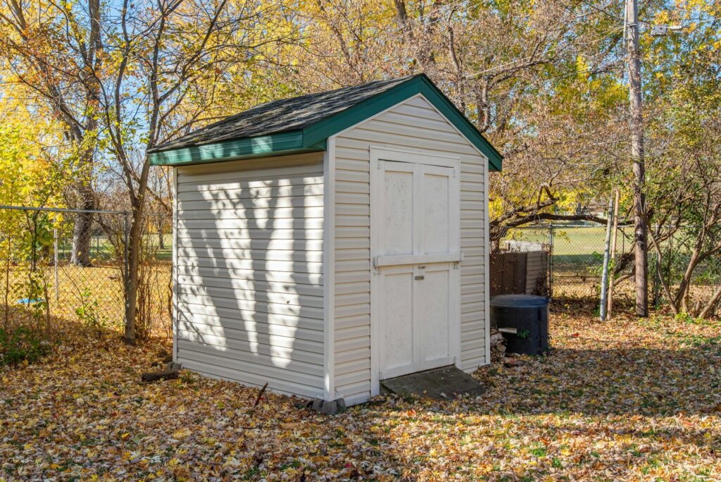 Outdoor Storage Shed Costs: Pre-Built vs Custom Construction